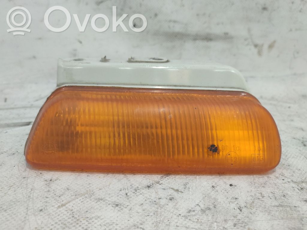 Chrysler Neon I Kierunkowskaz przedni 