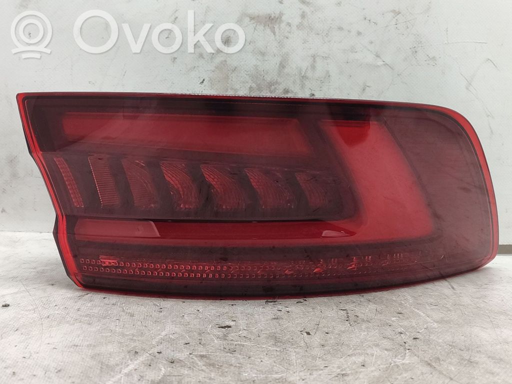 Audi A4 S4 B9 8W Lampa tylna 