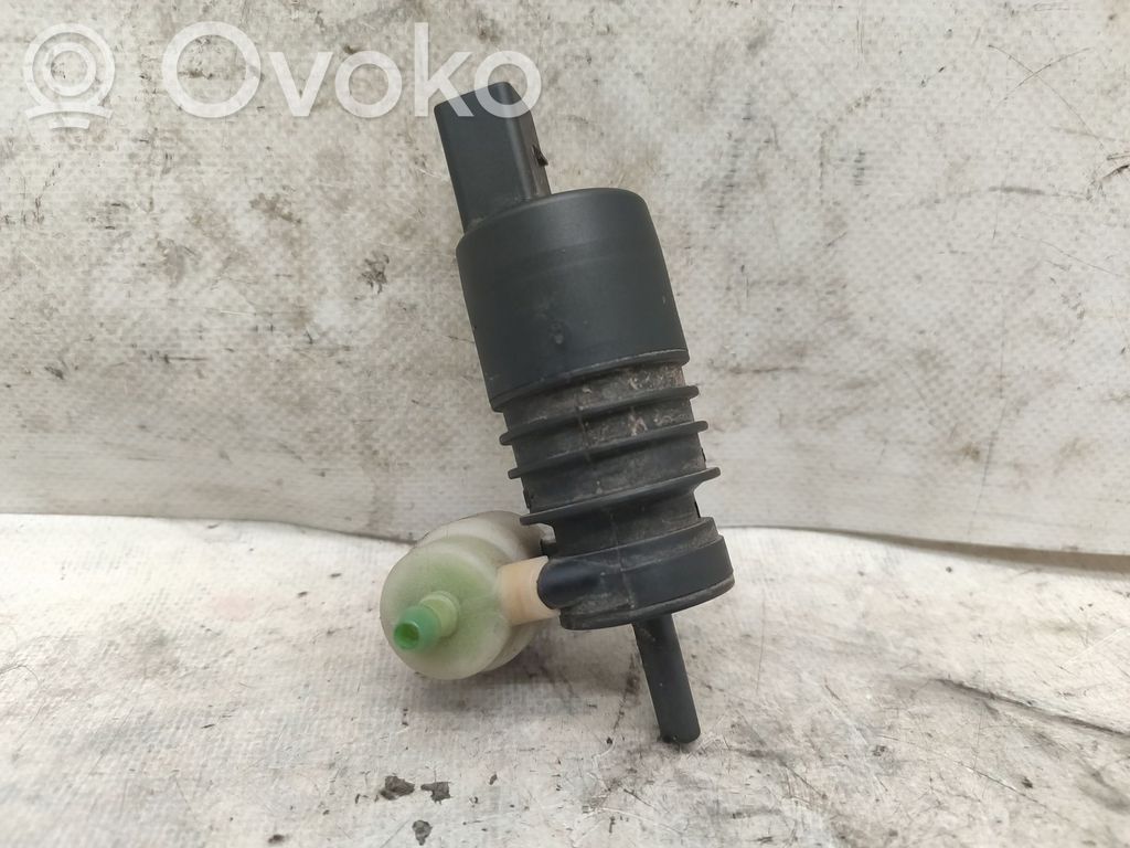 Windscreen/windshield washer pump