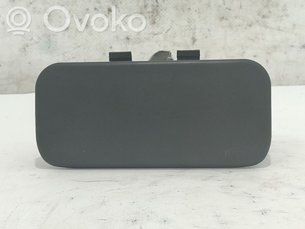 Manecilla externa puerta trasera   YC15V26601AN