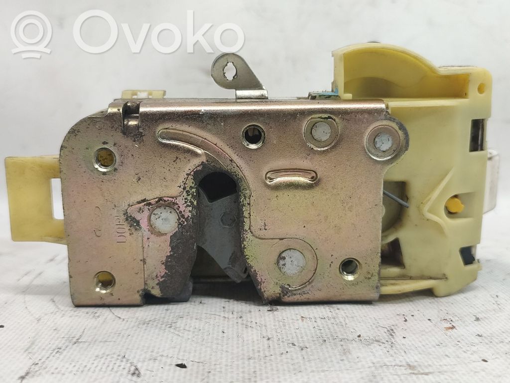 Front door lock   4057969