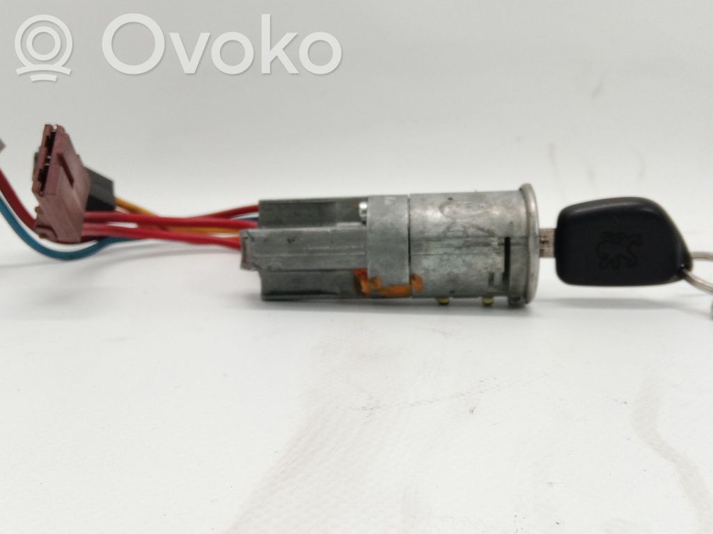 Peugeot 106 Virtalukko 