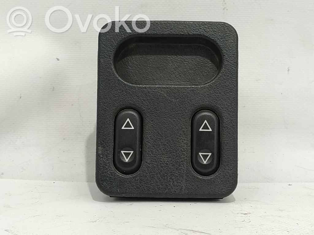 Peugeot 306 Electric window control switch 