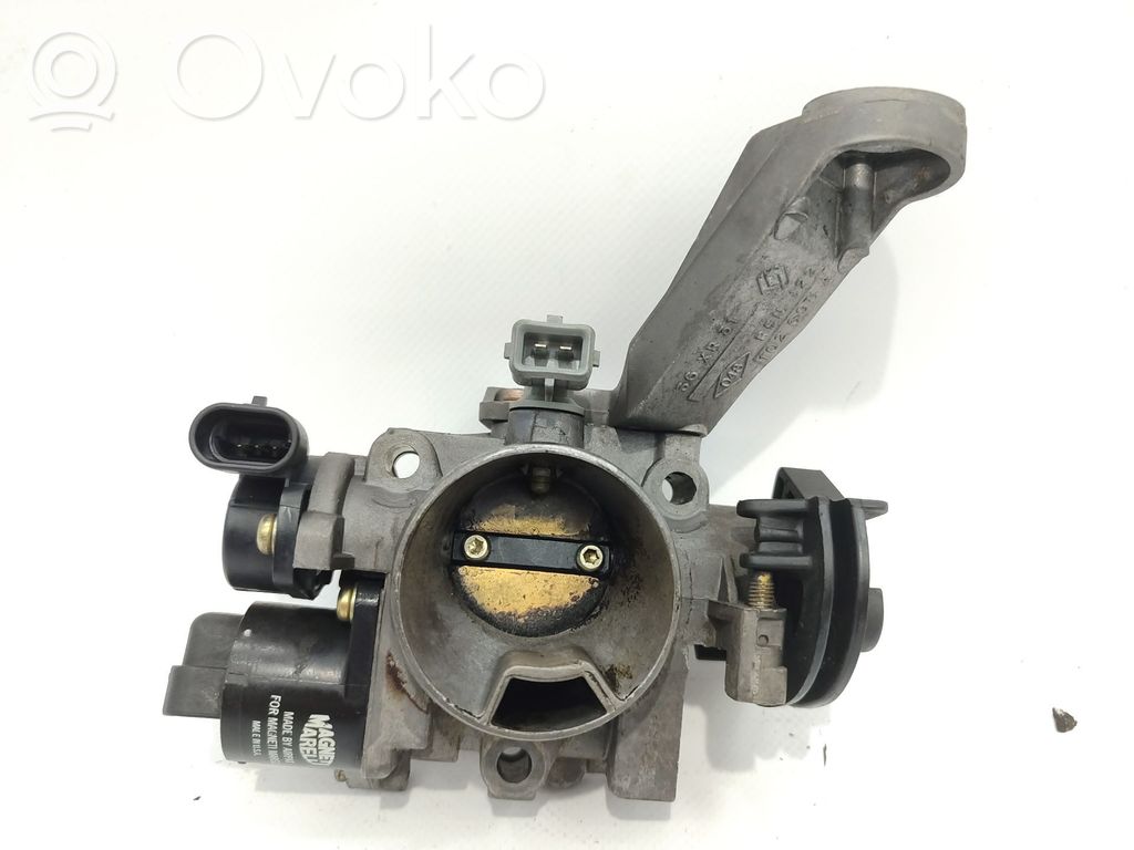 Renault Clio I Throttle body valve 