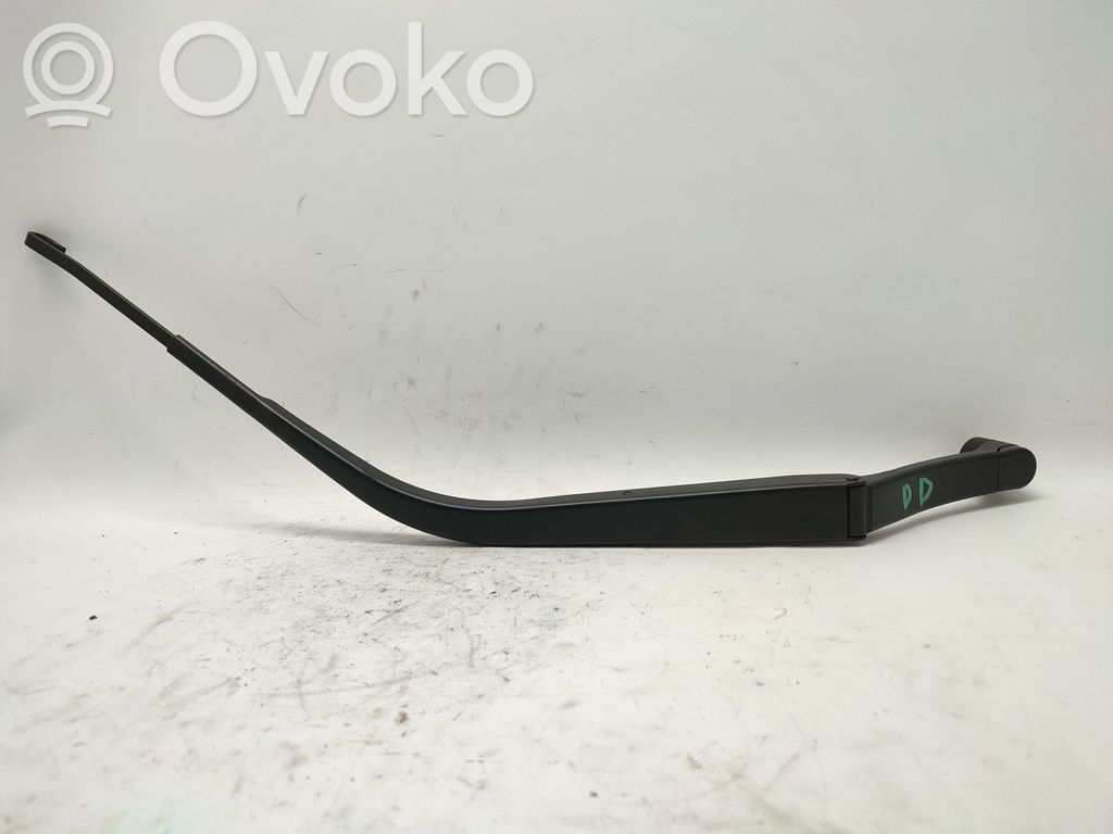 Wischerarm vorne   8250A172