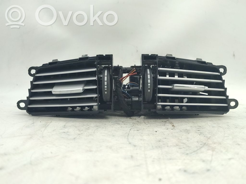 Mercedes-Benz E A207 Griglia di ventilazione centrale cruscotto