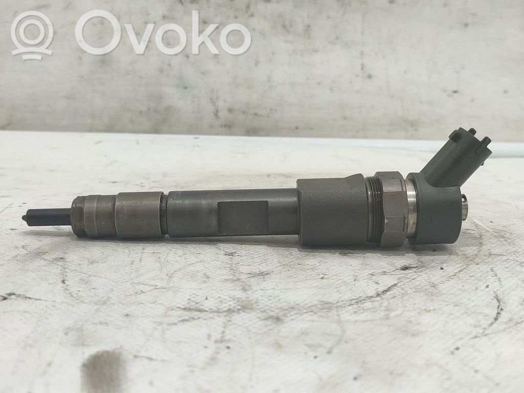 Inyector de combustible   1531067JG0000