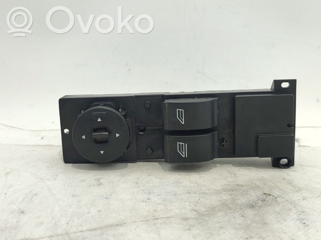 Ford Focus Interruttore di controllo dell’alzacristalli elettrico 