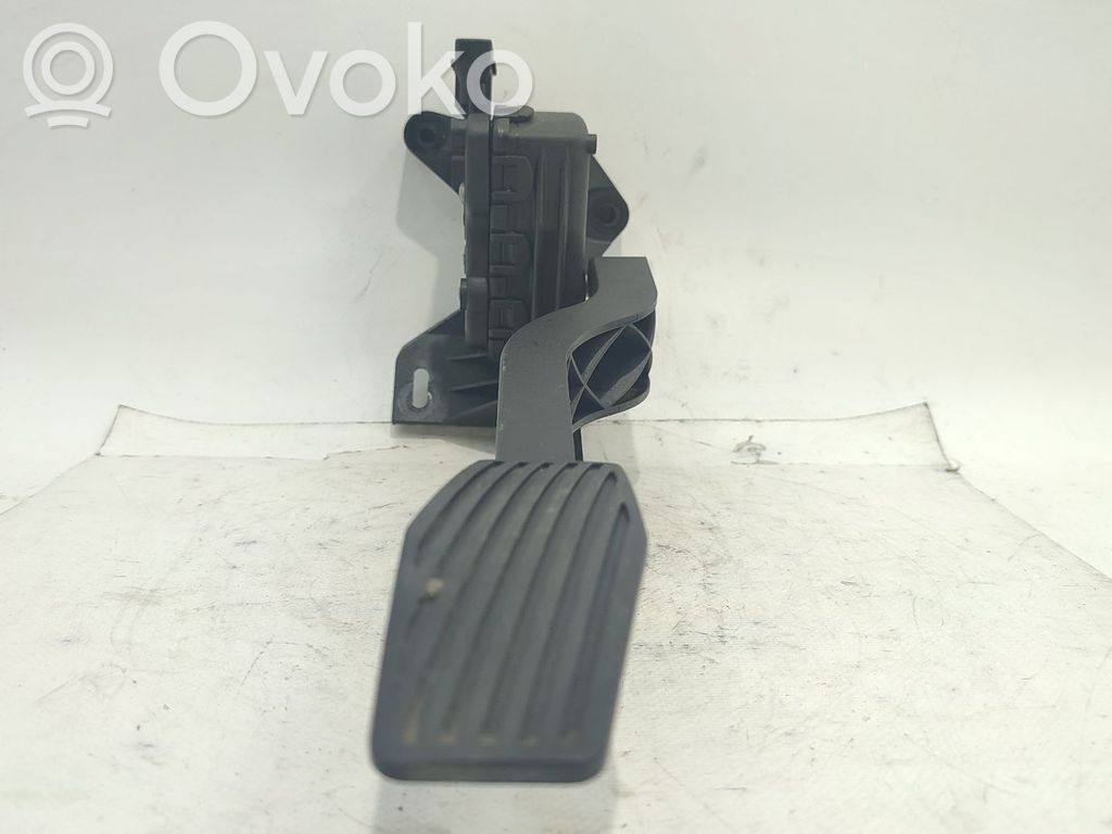 Opel Corsa C Kiihdytysanturi 