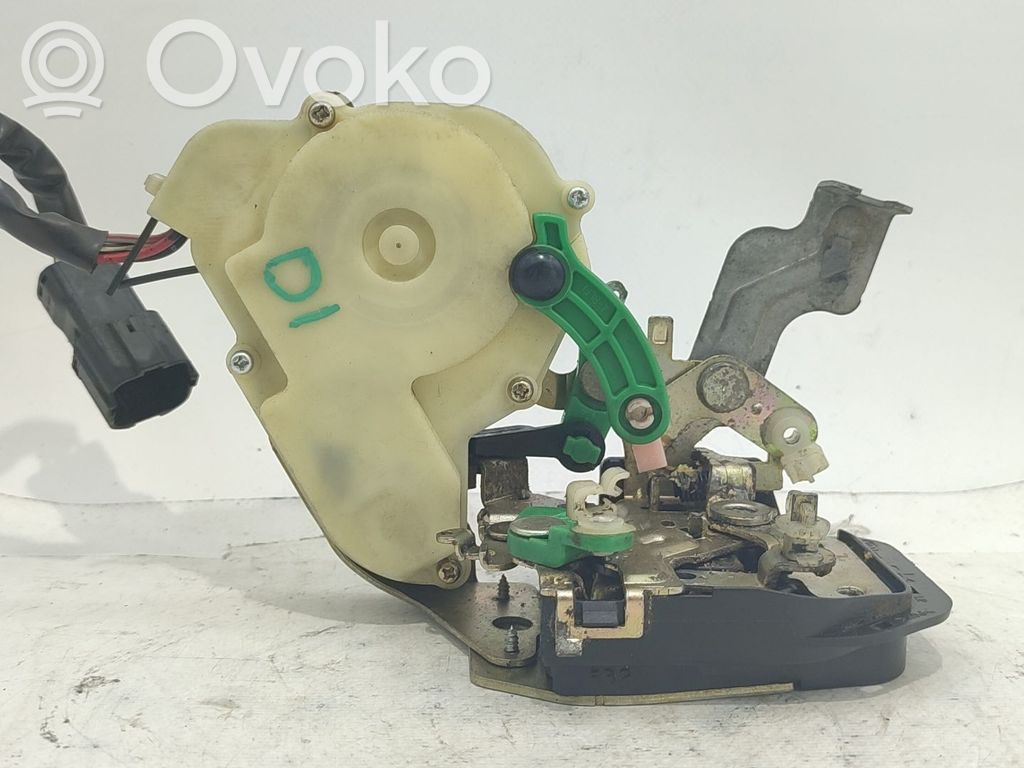 Etuoven lukko   813103E010