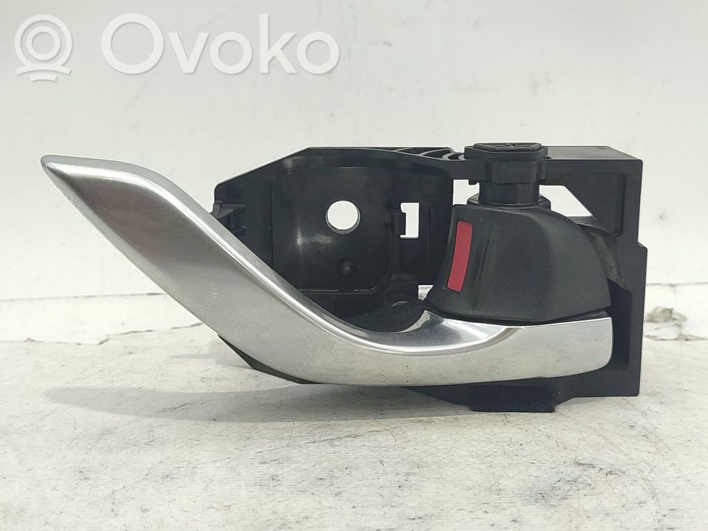 Mazda 6 Front door interior handle 