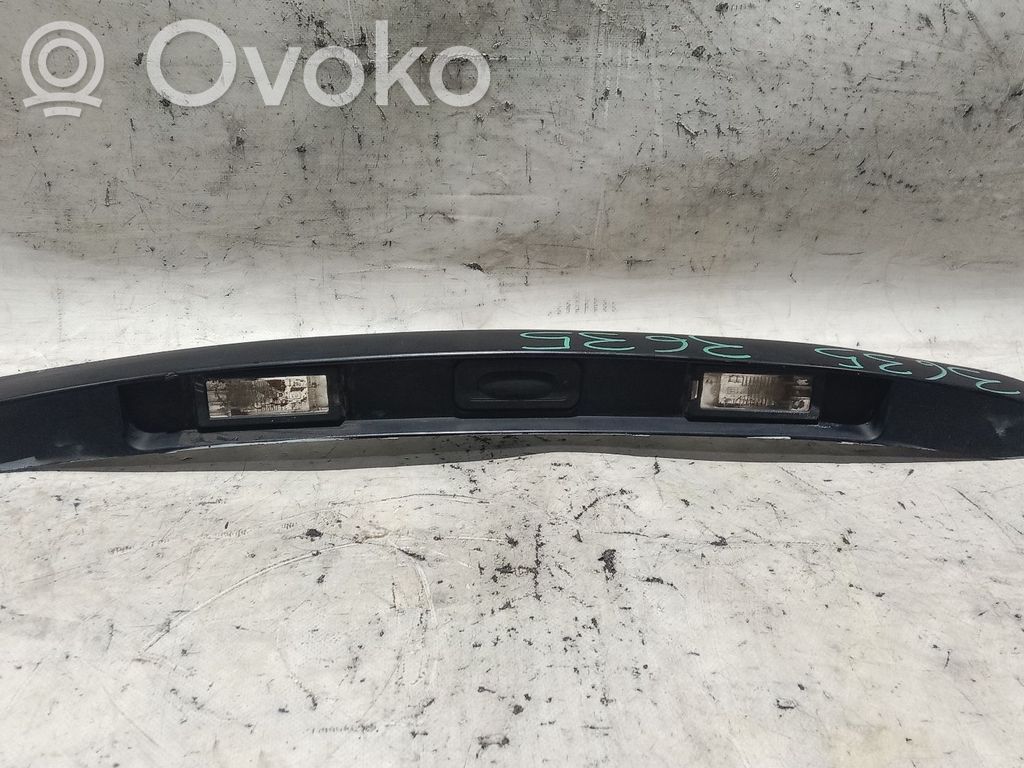 Renault Clio III Manecilla externa puerta trasera 