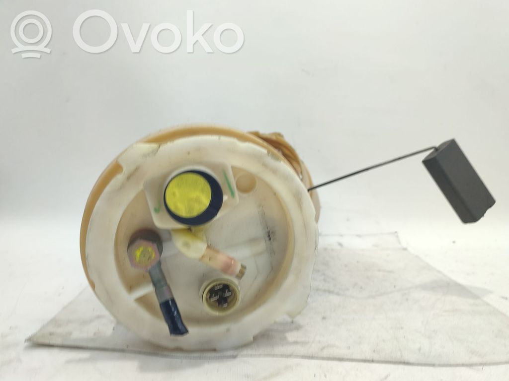 Audi 100 S4 C4 Bomba interna de combustible 
