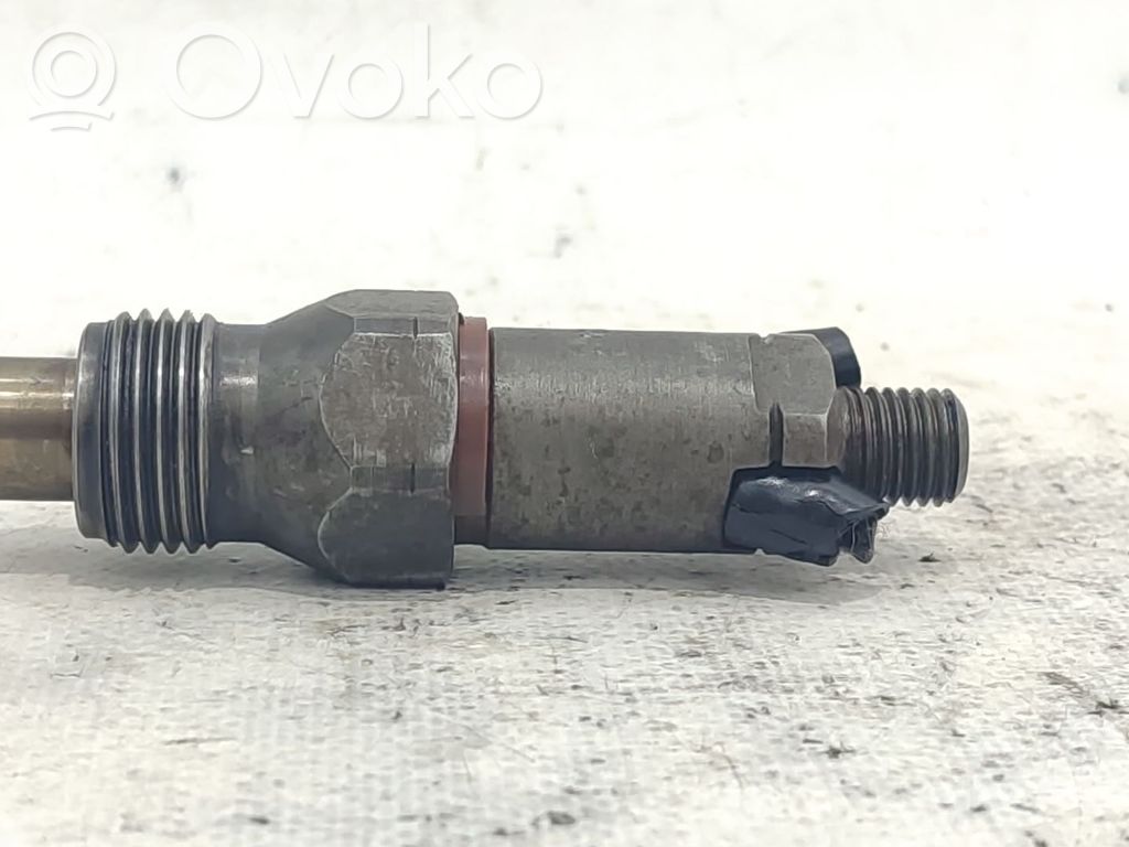 Inyector de combustible   7701039614