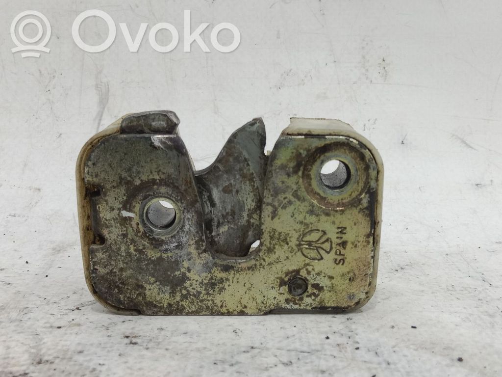 Citroen C15 Priekšpusē slēdzene 