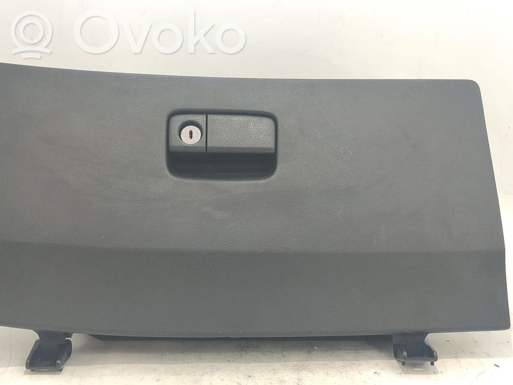 Honda CR-V Schowek deski rozdzielczej 