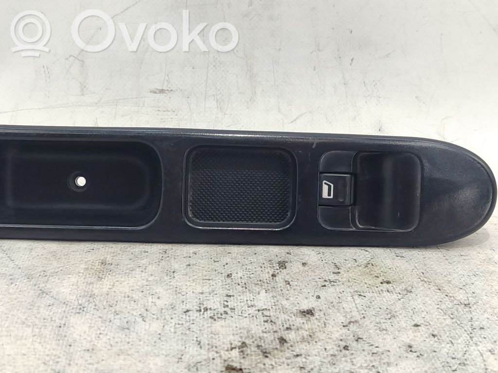 Peugeot 307 Interruttore di controllo dell’alzacristalli elettrico 