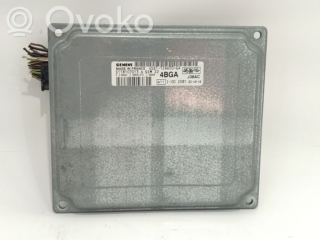 Puerta trasera   4S6112A650GA,4S6112A650GA