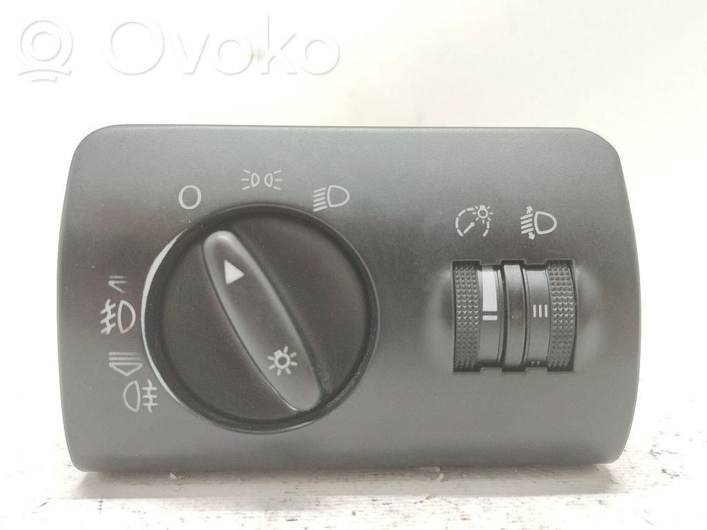 Panel lighting control switch   4B1941531C,4B1941531C