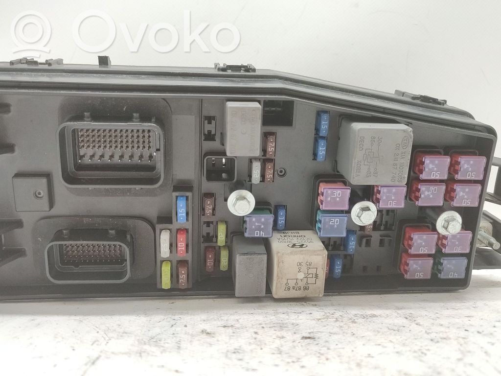 KIA Carnival Unitate control BSM 