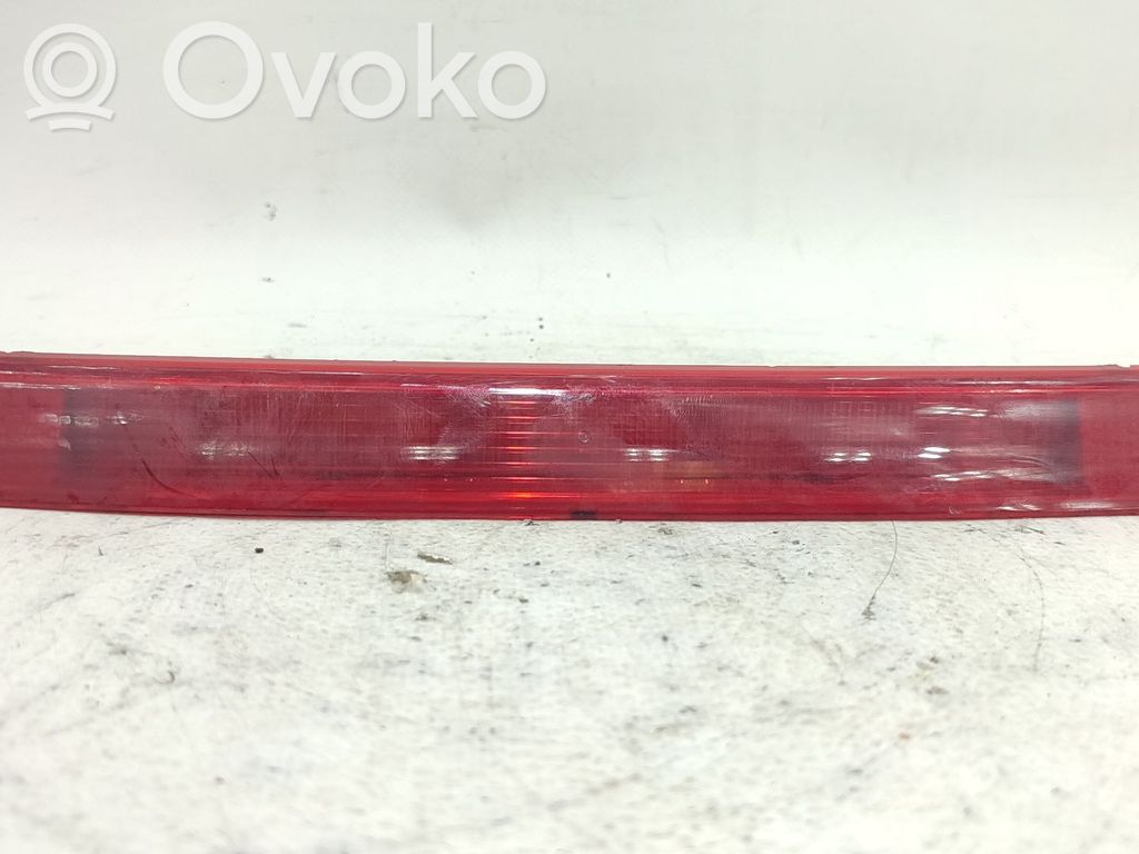 Nissan Qashqai Luce d’arresto centrale/supplementare