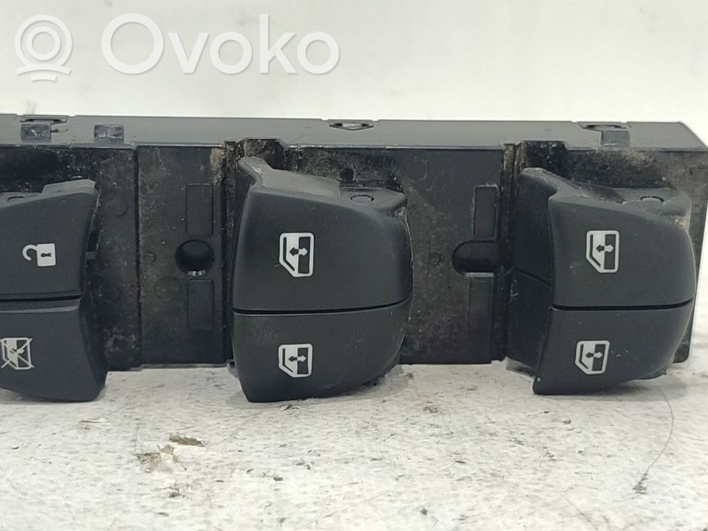 Interruptor del elevalunas eléctrico