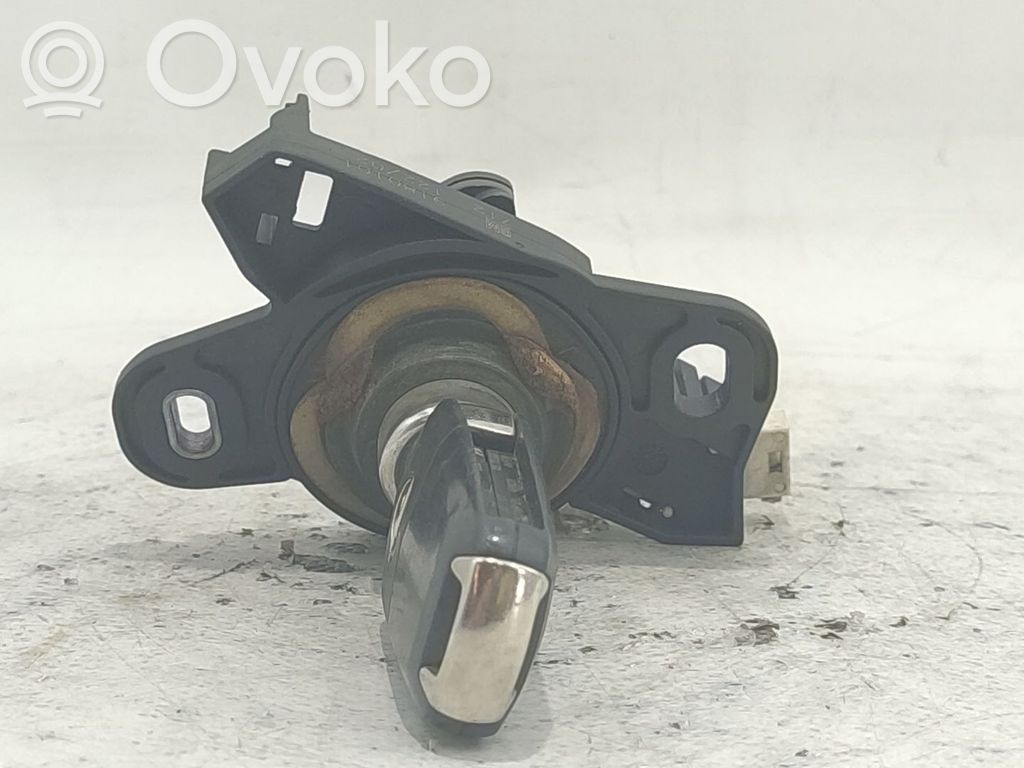 Opel Vectra C Takaoven ulkokahva