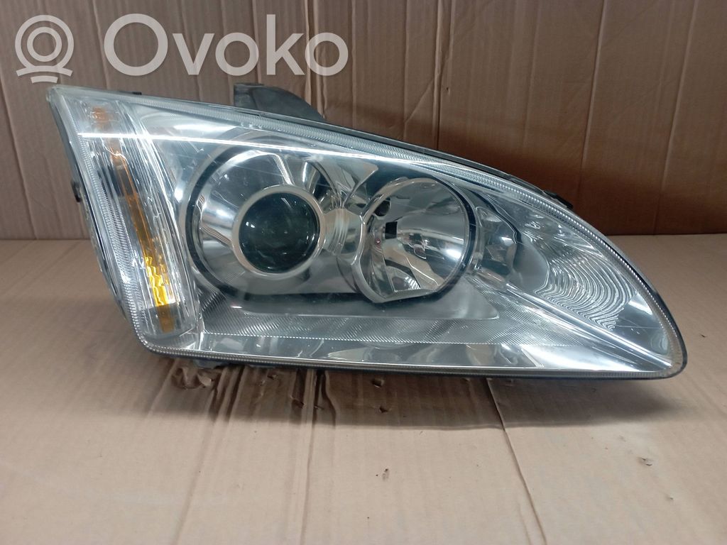 Ford Focus Headlight/headlamp 