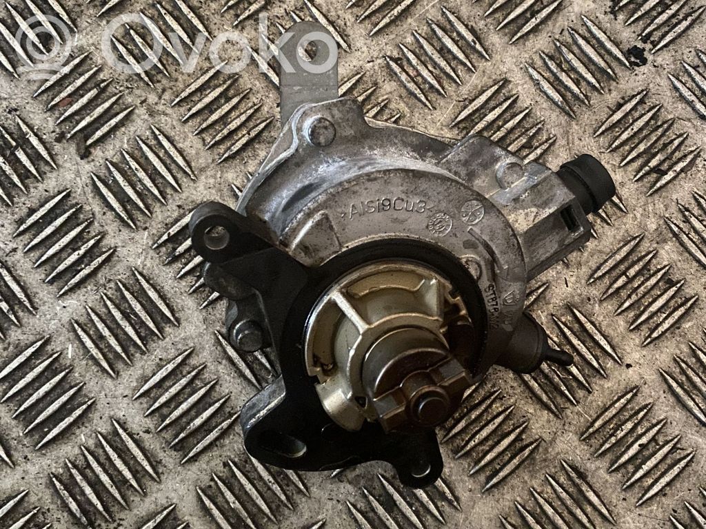 Ford Fusion II Pompă vacuum 