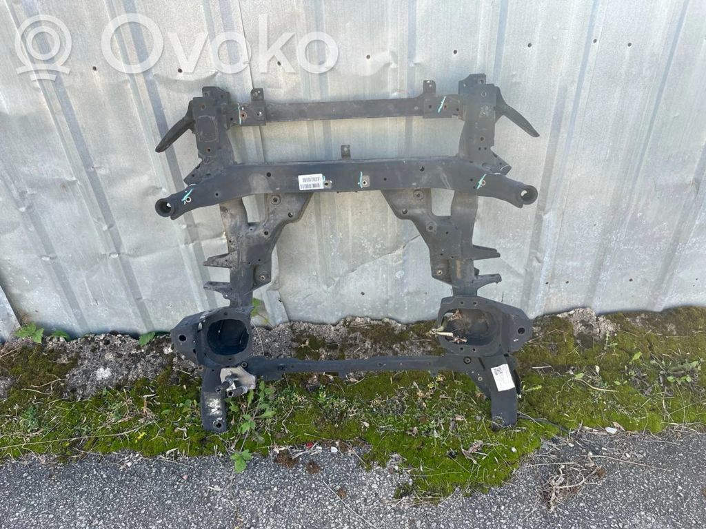 Front subframe   677935702,P677935702