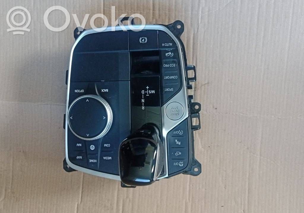 Unité de commande console centrale   5A7DFD5,901702205035,16046610,223B180BP6162