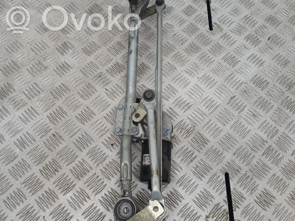BMW 3 E90 E91 Front wiper linkage and motor 