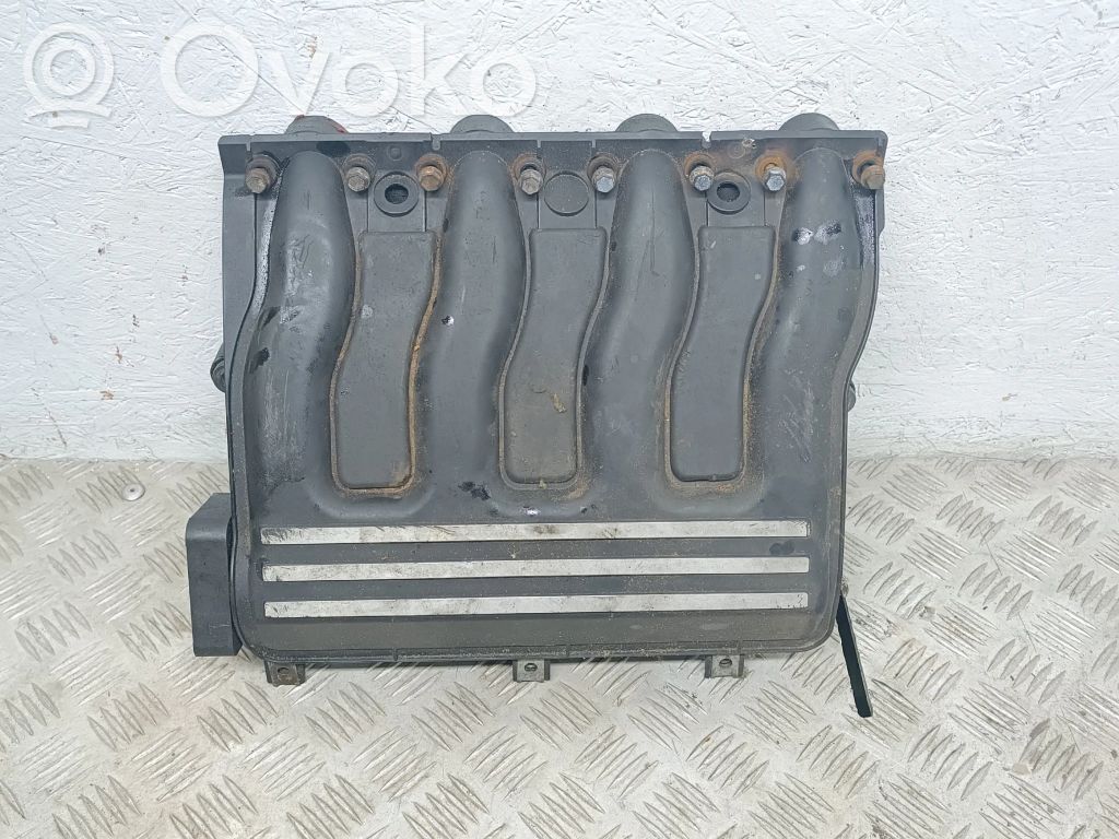 BMW 5 E39 Kolektorius įsiurbimo 