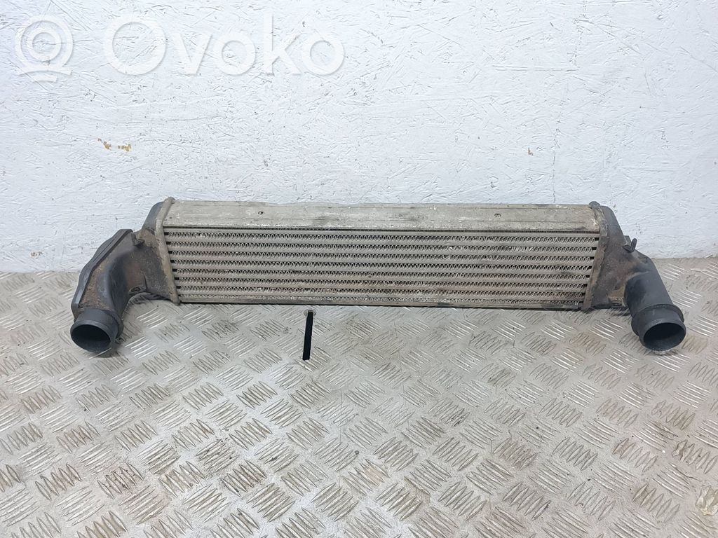 BMW 3 E46 Радиатор интеркулера 