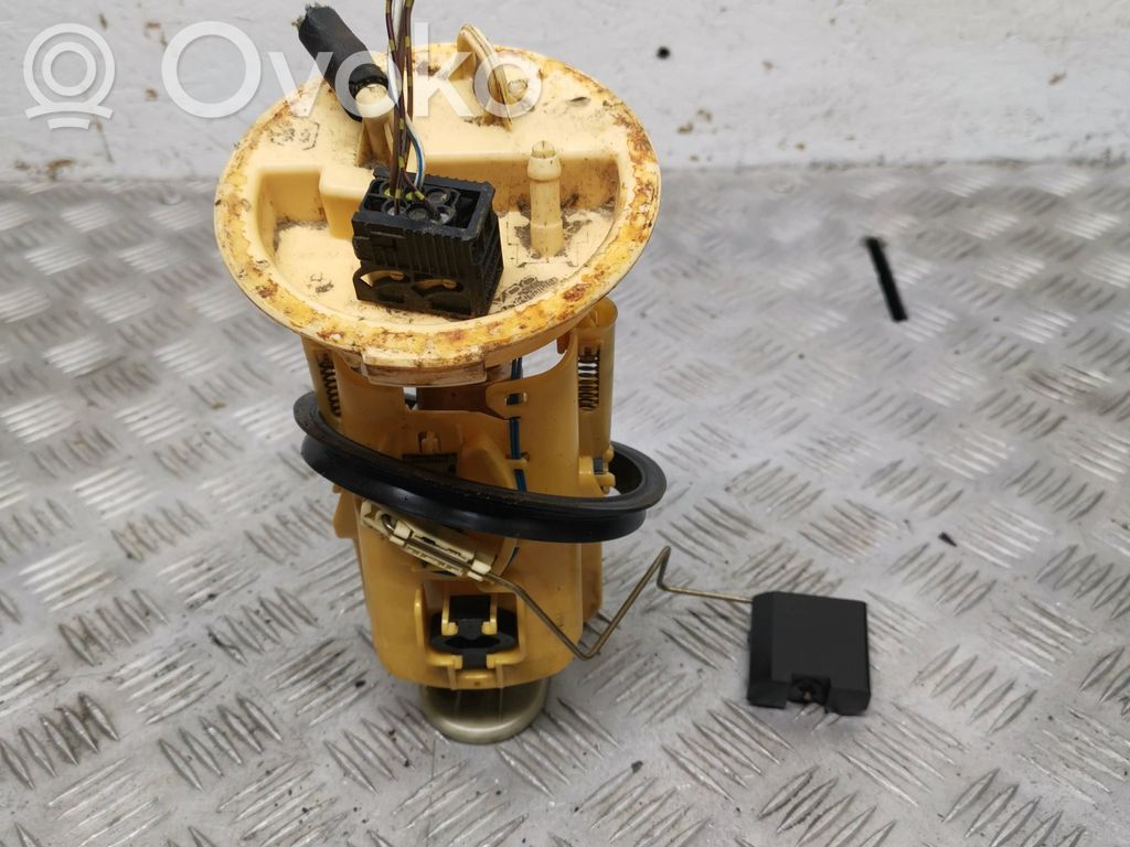 BMW 3 E46 Bomba interna de combustible 