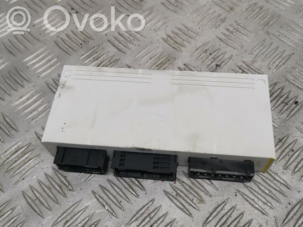 BMW 3 E46 Komforta modulis 