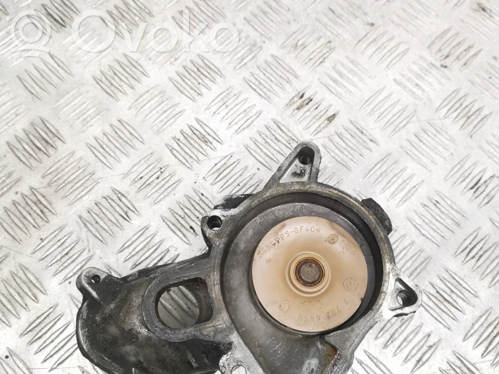 BMW 3 E46 Vesipumppu 