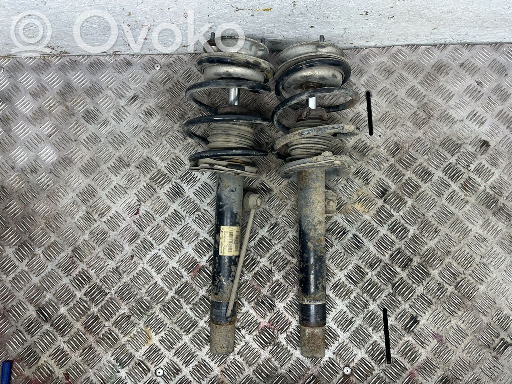BMW 3 E46 Priekinis amortizatorius su spyruokle 