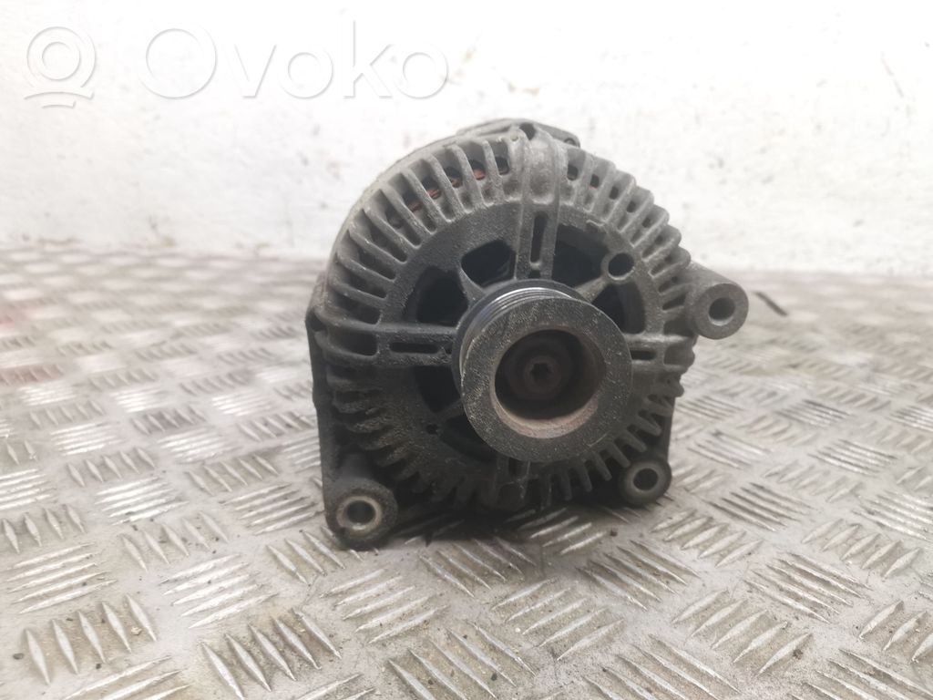 BMW 5 E60 E61 Ģenerators 
