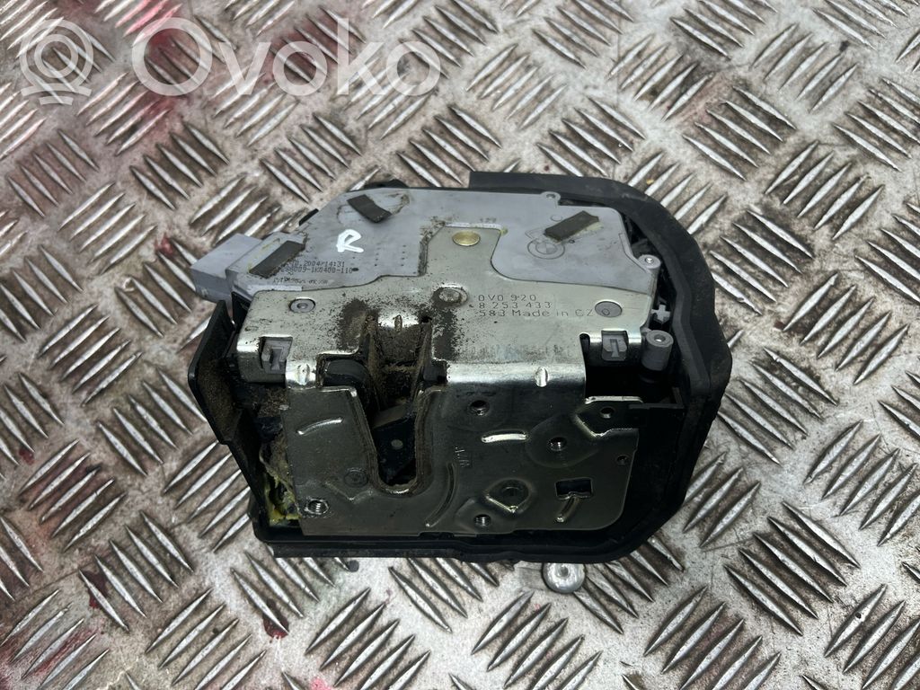 BMW 3 E46 Front door lock 