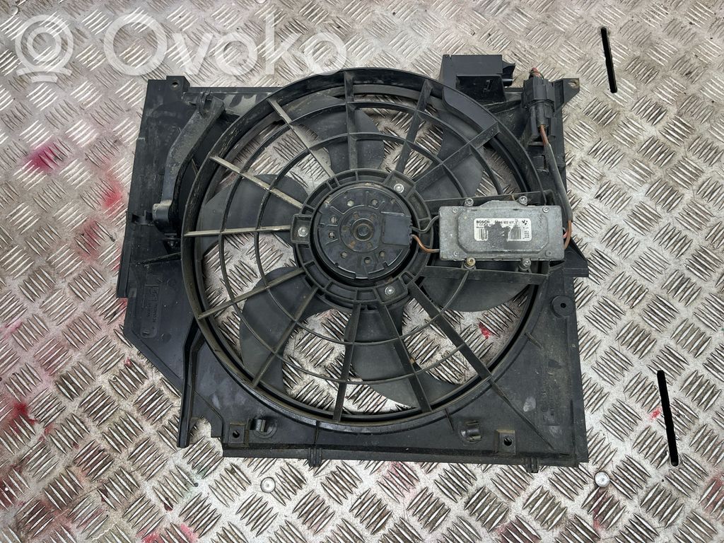 BMW 3 E46 Elektrisks radiatoru ventilators 
