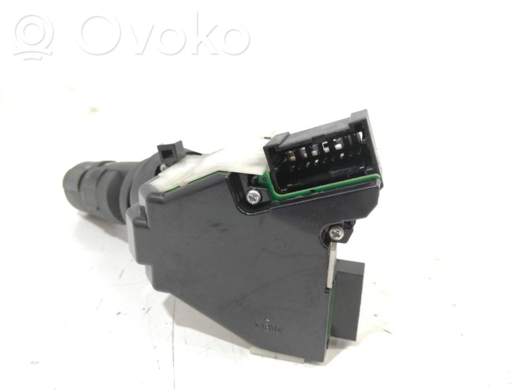 Nissan Qashqai Wiper control stalk 