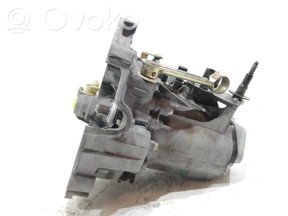 Peugeot 206 Manual 5 speed gearbox 