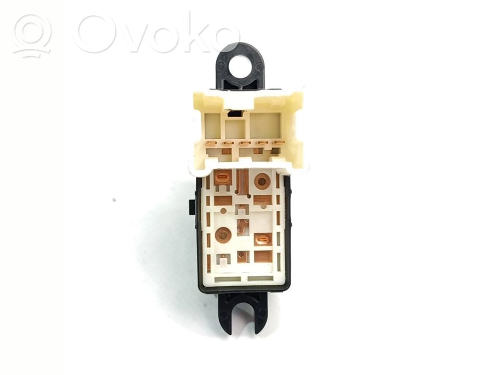 Nissan Note (E12) Electric window control switch 