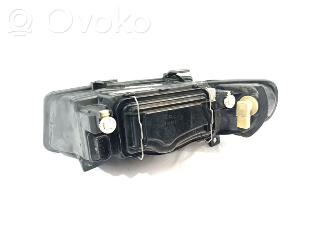 Seat Toledo II (1M) Headlight/headlamp 