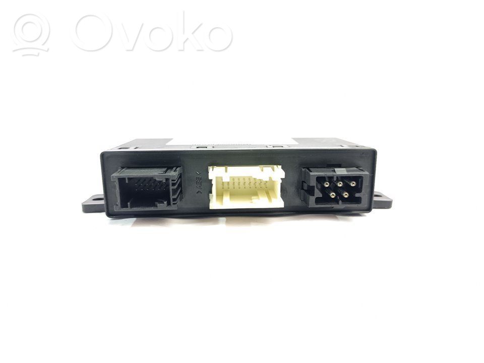 BMW 5 E39 Fuse module 