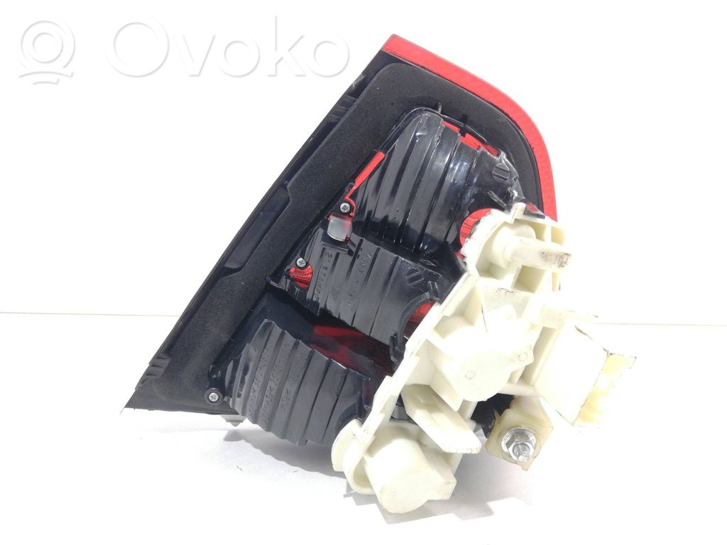 BMW 3 E46 Tailgate rear/tail lights 
