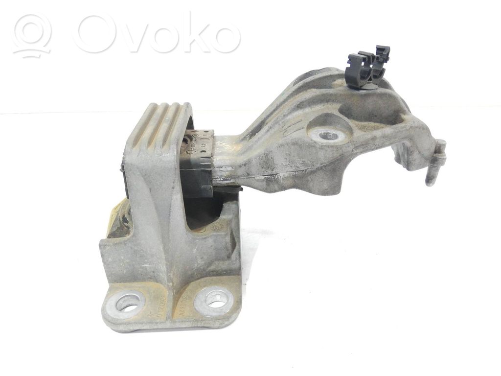 Renault Megane III Engine mount bracket 