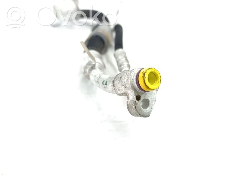 BMW 3 E90 E91 Air conditioning (A/C) pipe/hose 