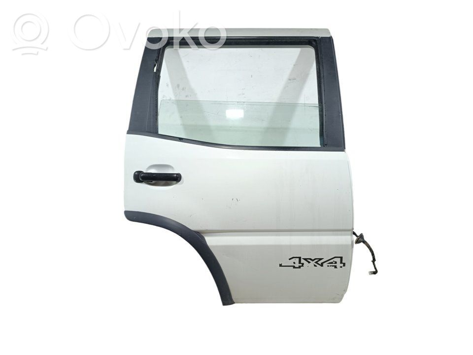Nissan Terrano Galinės durys 